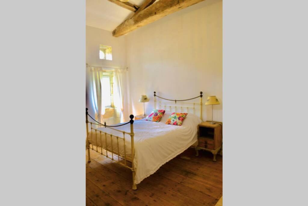 As Seen On A New Life In The Sun - Beautiful 3 Bedroom Cottage With Shared Pool Montboyer Екстериор снимка